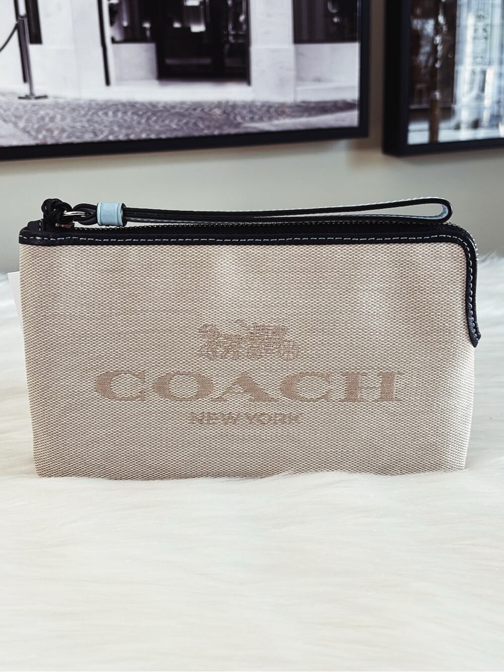 NWT Coach Large Corner Zip Wristlet Natural Multi Canvas CA734